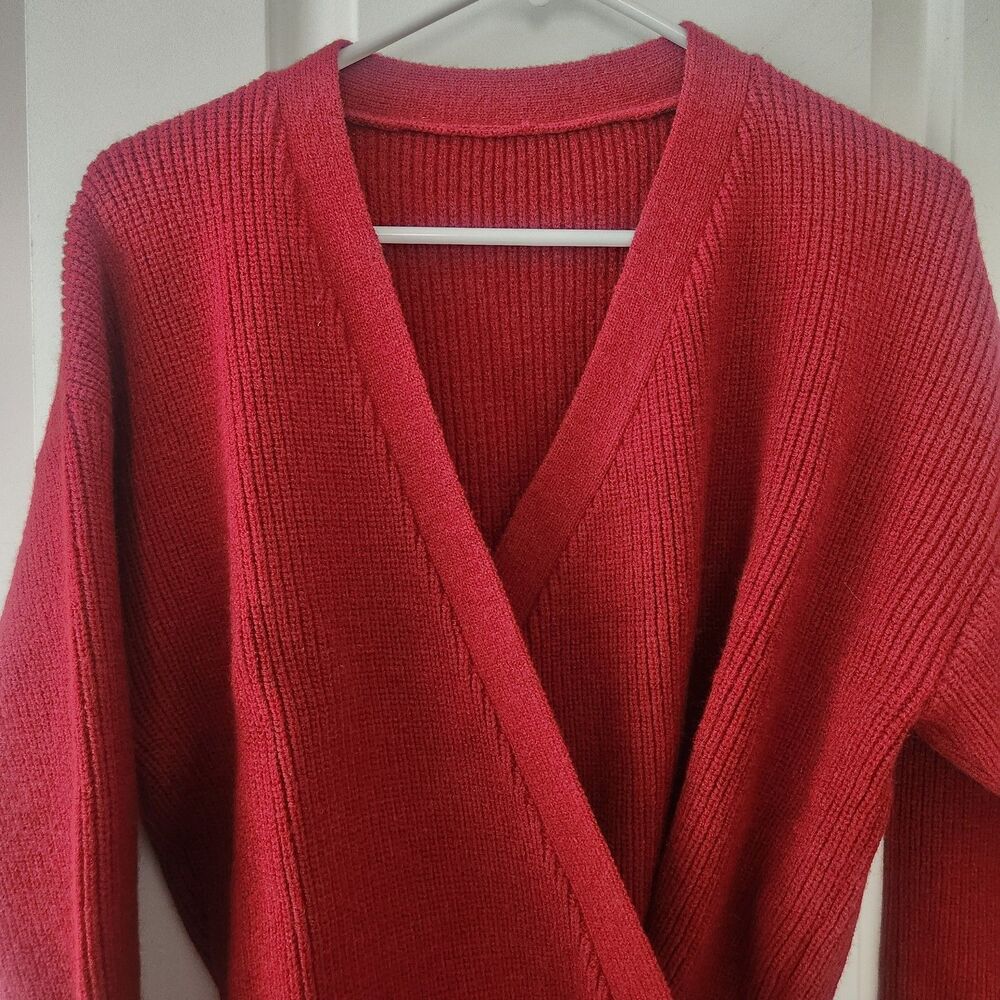 NWT Commense Red Metal Ring Wrap Cardigan Sweater Knit Top - LARGE - Picture 4 of 8